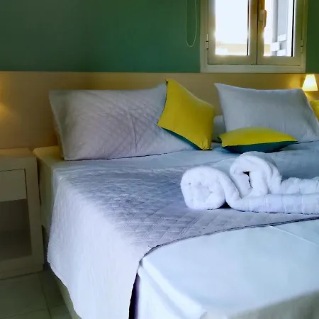 Nikos & Maria Лаганас