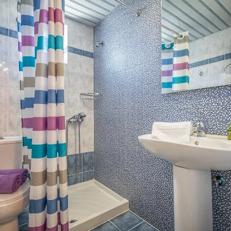 Nikos & Maria Apartment Laganas