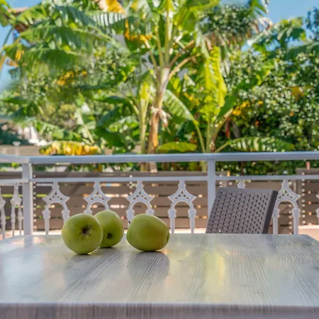 アパート Nikos & Maria