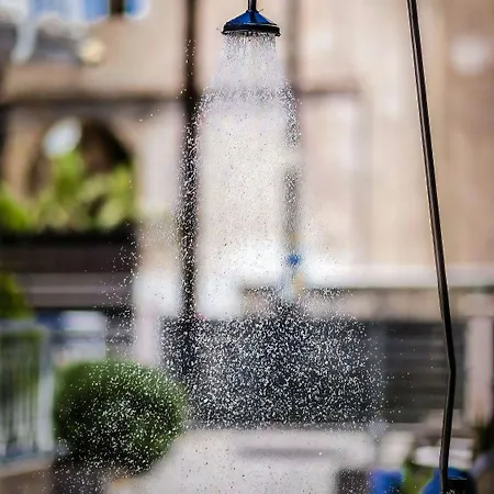 Nikos & Maria ラガナス