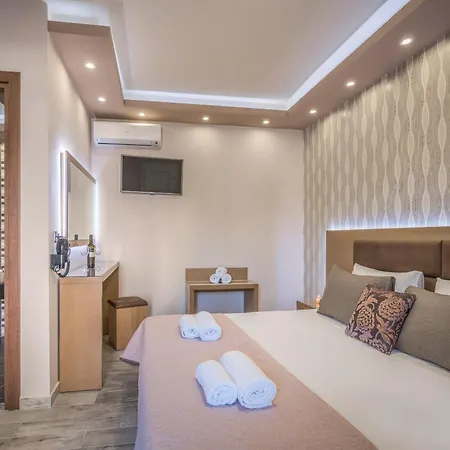 Nikos & Maria ラガナス