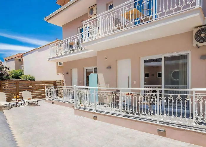 Nikos & Maria Apartmán